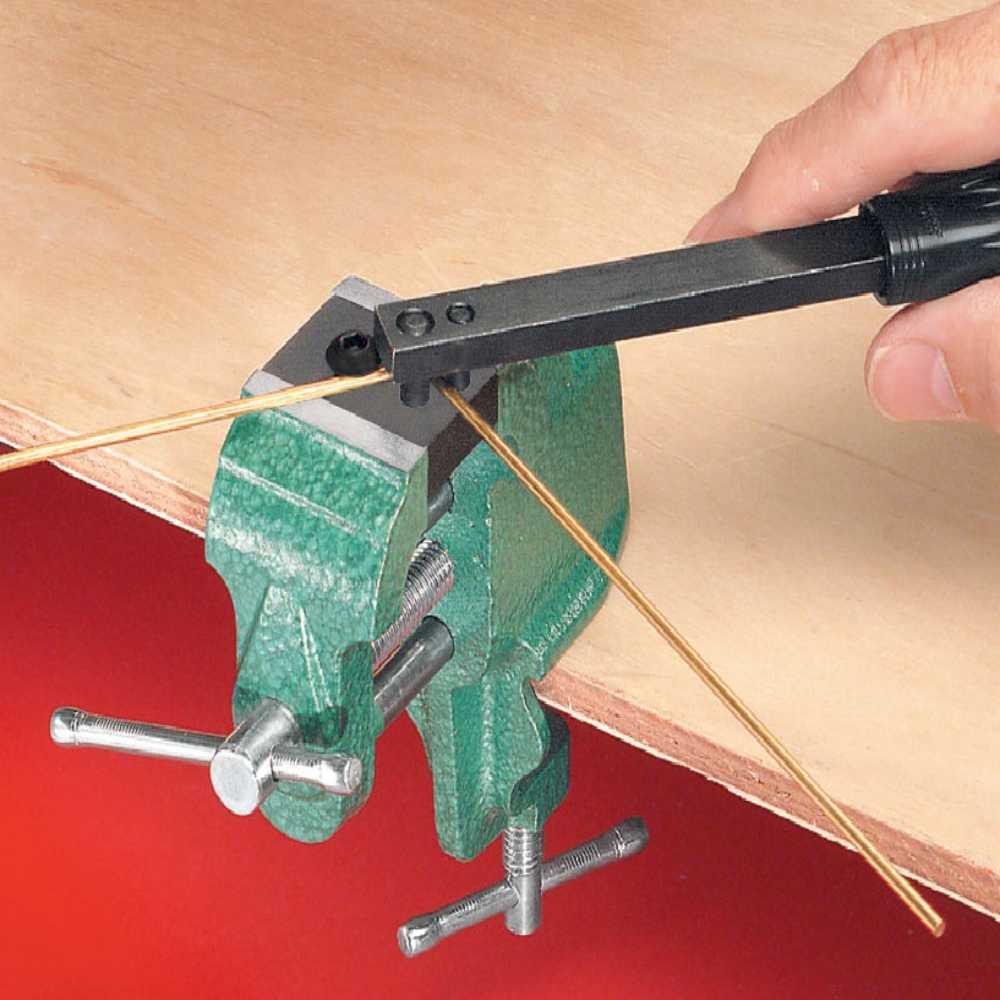 Vice Mounted Wire Bender - Image 3